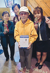 カラオケ喫茶 クローバー