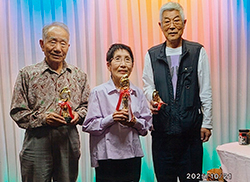 カラオケ喫茶ポルカさつき会